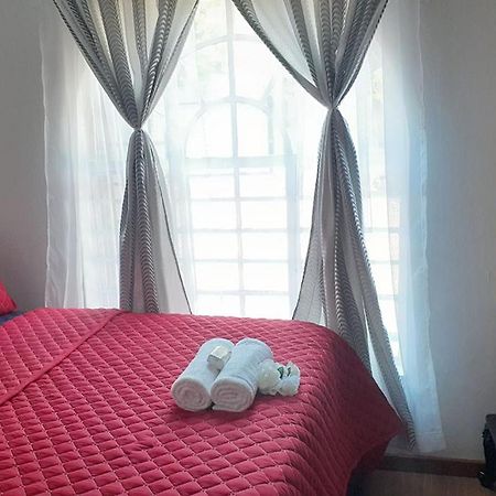 Queens Palace Pretoria-Noord 外观 照片