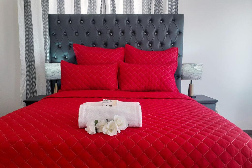 Queens Palace Pretoria-Noord 外观 照片