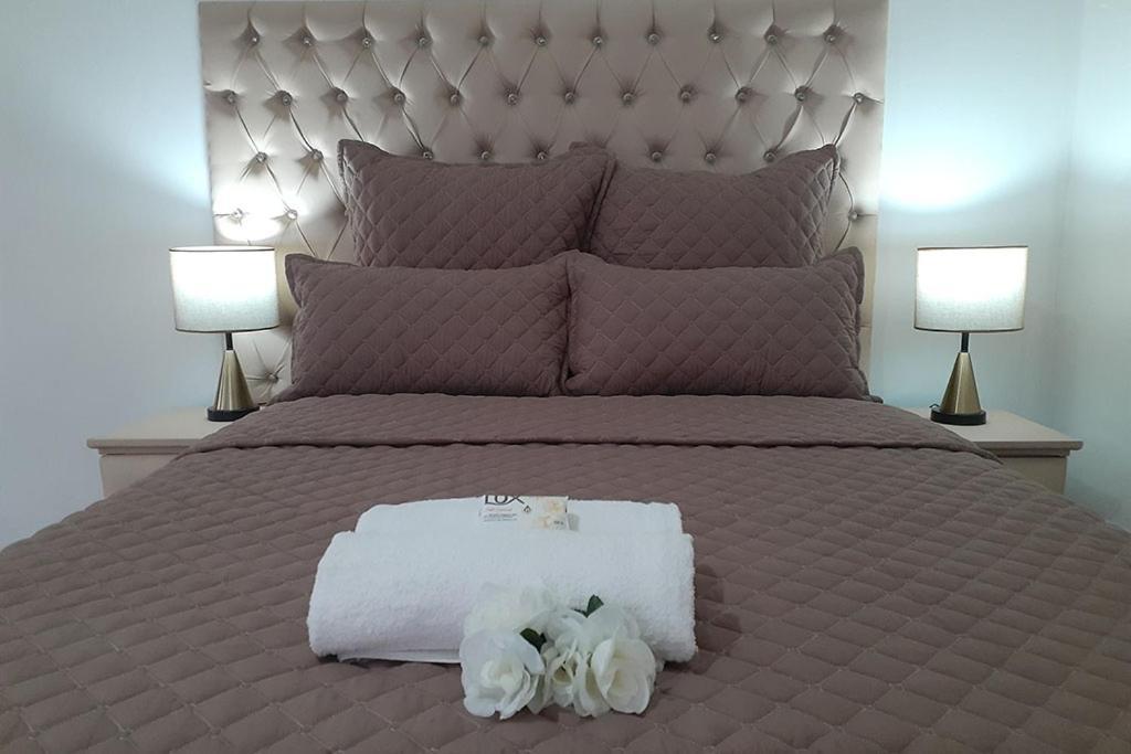 Queens Palace Pretoria-Noord 外观 照片