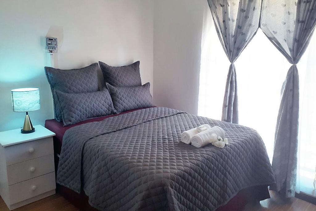 Queens Palace Pretoria-Noord 外观 照片